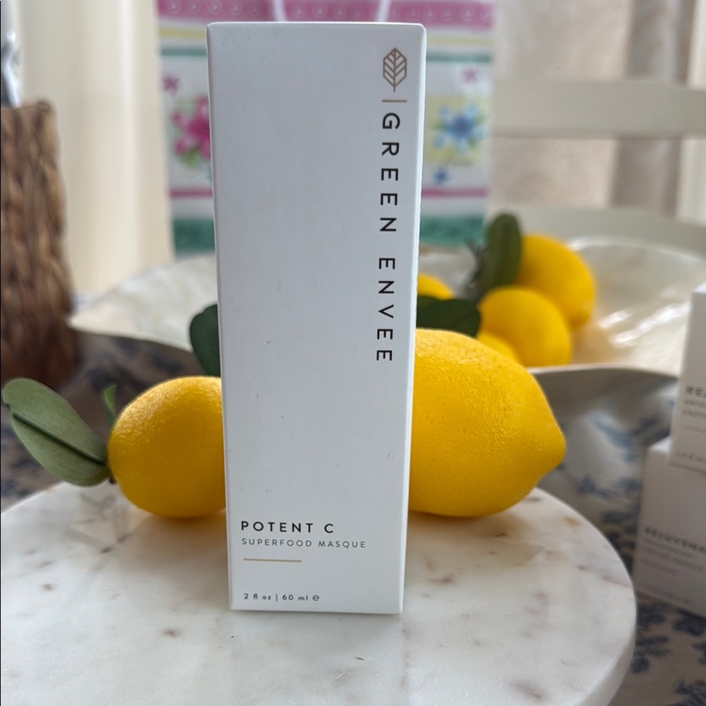Potent C Superfood Masque - White